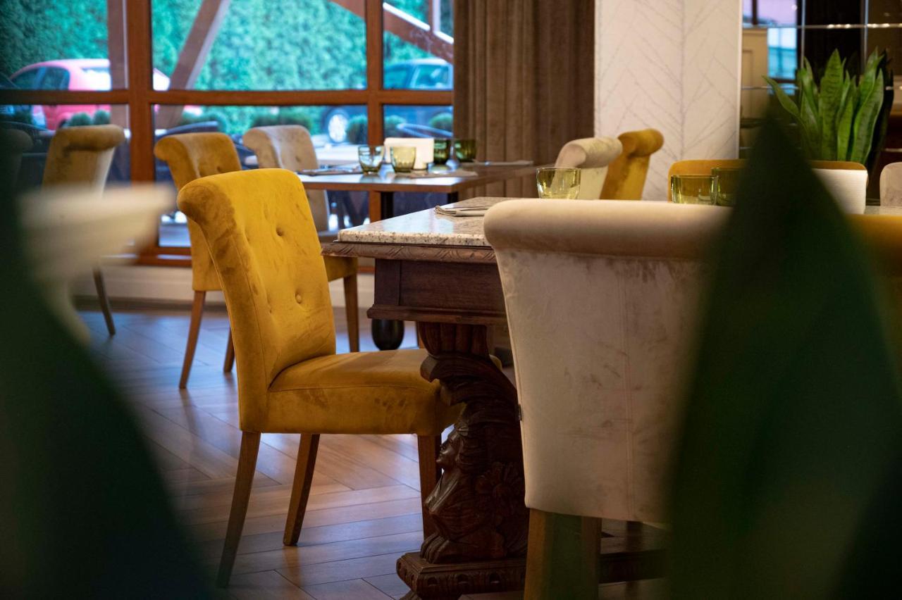 Hotel Bohemia Bacău Dış mekan fotoğraf