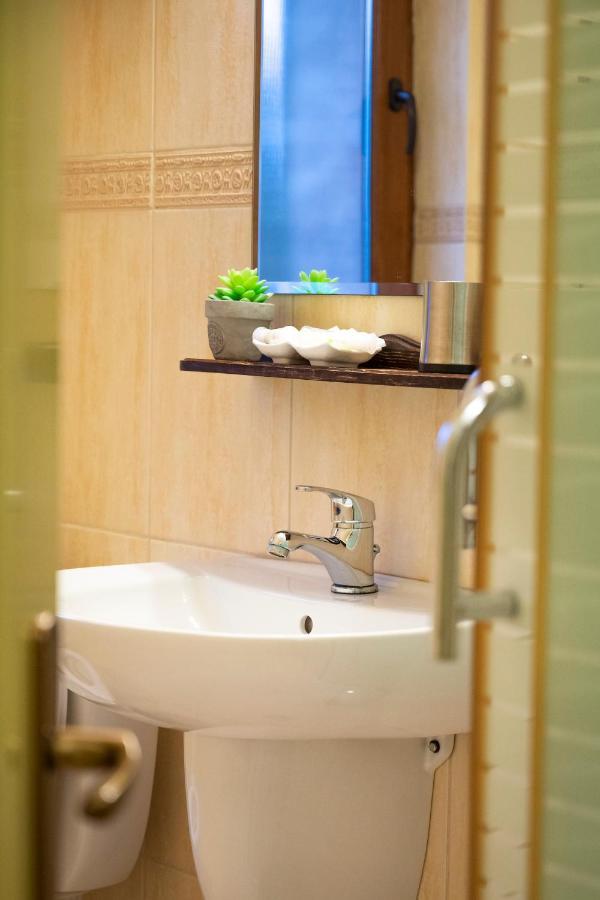 Hotel Bohemia Bacău Dış mekan fotoğraf